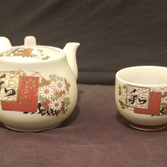 Side handle  teapot with cup - Picture 2 of 8
